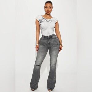 FASHION NOVA STRETCH FLARE JEANS - BLACK WASH SIZE 3 TALL (NEW WITH TAGS)